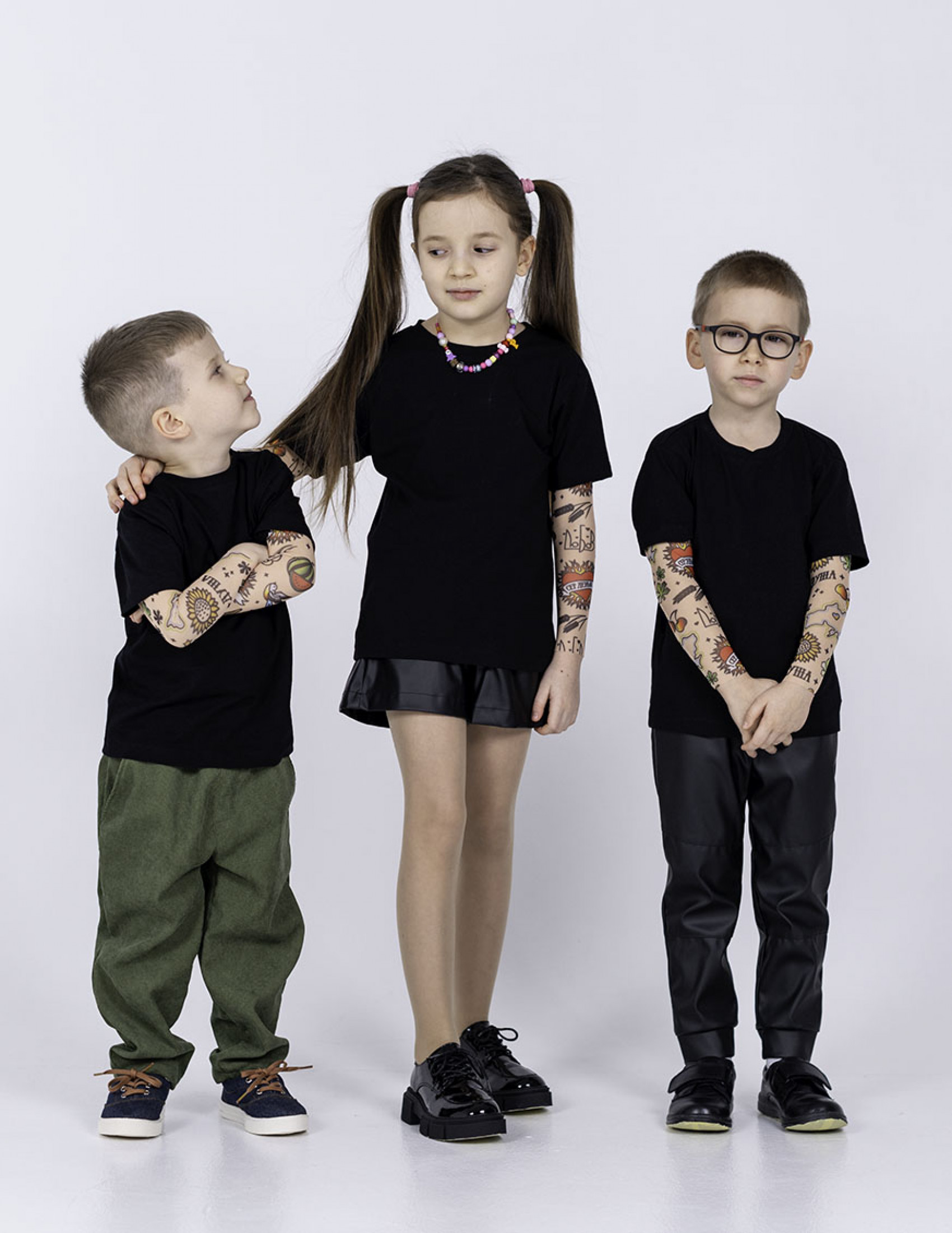 Футболка Дрейк з тату-рукавами Ukraine