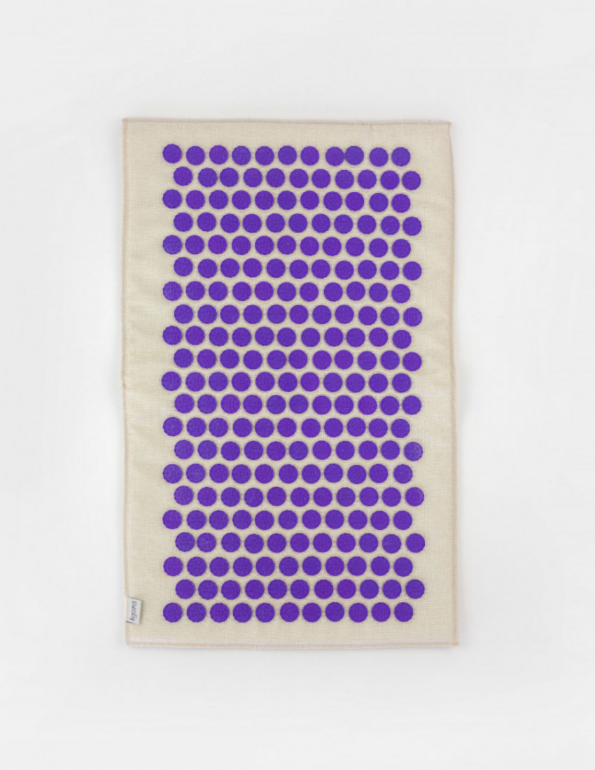 Коврик массажно-аккупунктурный с фиолетовыми фишками, 68х42 см