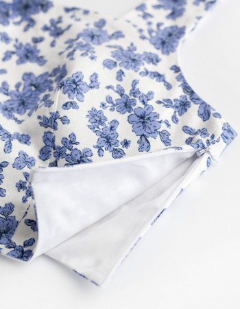 Топ лляний Норіс жіночий білий з волошковими квітами Топ лляний Норіс жіночий білий з волошковими квітами