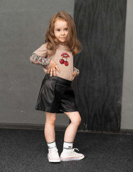 Футболка Дрейк з тату рукавами tattoo style Cherry lips