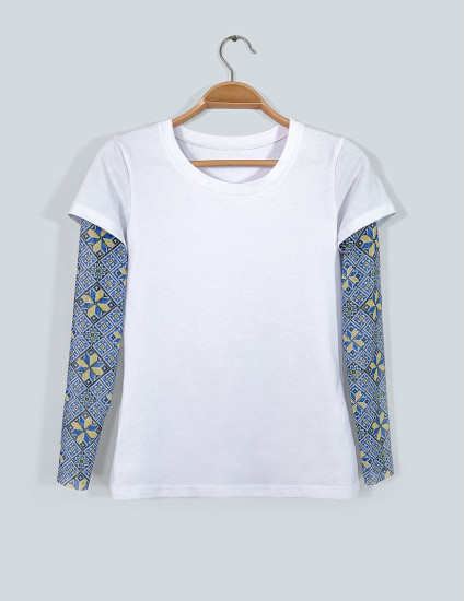 Футболка Дрейк жіноча з тату-рукавами Вишиванка біла