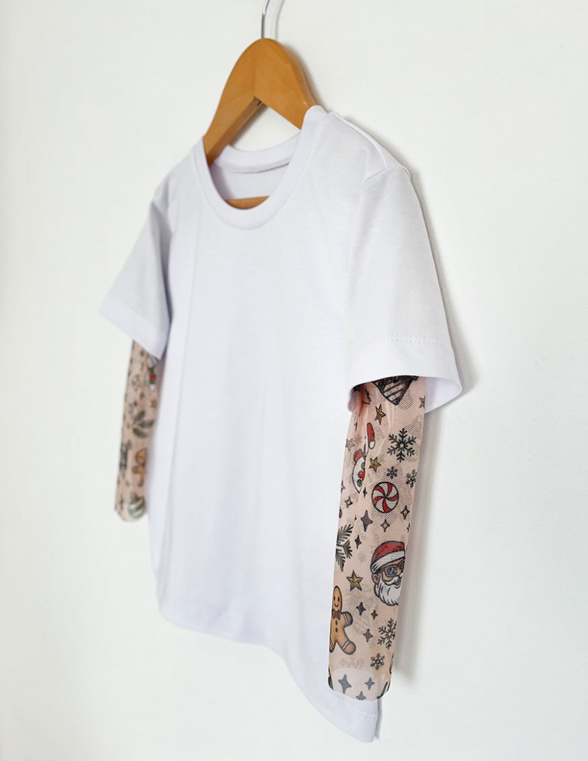 Футболка Дрейк з тату-рукавами Різдвяні історії біла Святкові ласощі